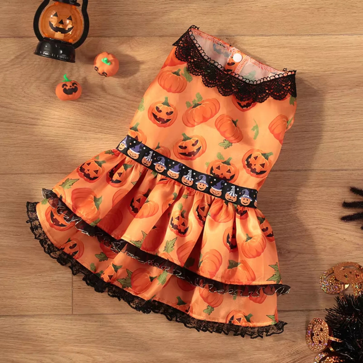 1pcs popular Halloween pet supplies dog clothes costumes pumpkin skirts and small dog clothes